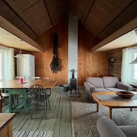 Sakrisoy Rorbuer منتزه العطل