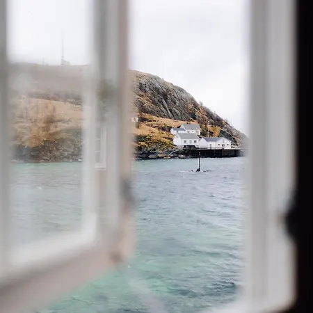 Sakrisoy Rorbuer 3* Reine