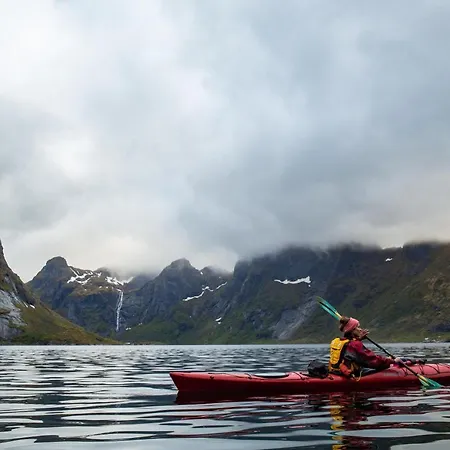 Sakrisoy Rorbuer منتزه العطل راين
