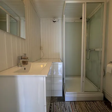 Sakrisoy Rorbuer منتزه العطل 3*