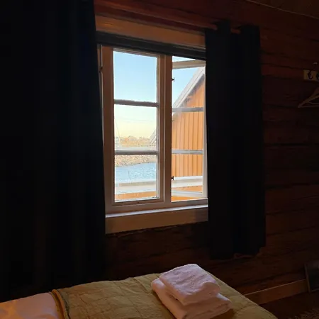Holiday park Sakrisoy Rorbuer 3*