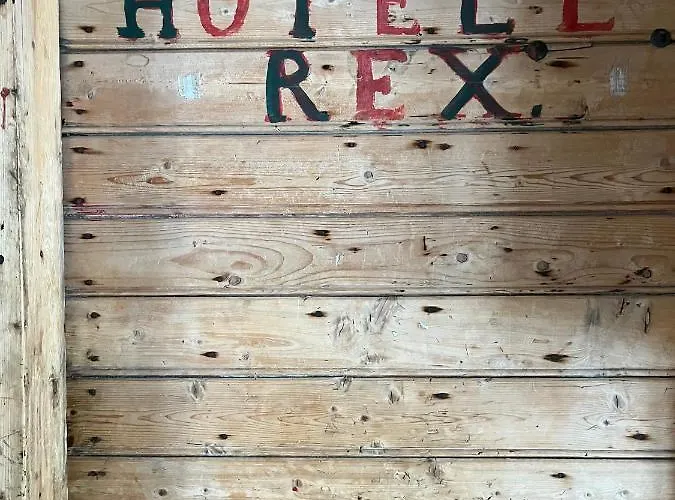 Sakrisoy Rorbuer Vakantiepark Reine