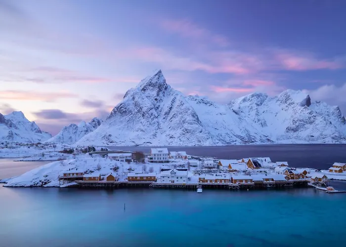 Sakrisøy Rorbuer Ferieparker