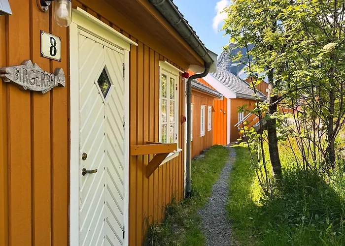 Sakrisøy Rorbuer 3* Reine
