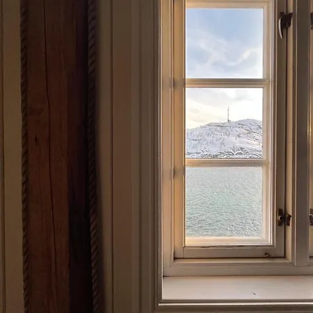 Sakrisoy Rorbuer 홀리데이파크 레이네