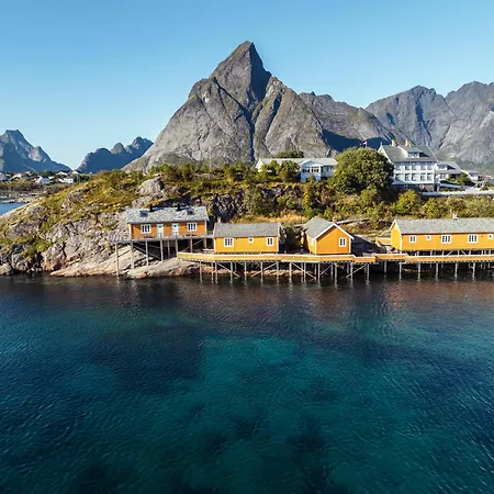 Sakrisoy Rorbuer 홀리데이파크 3*