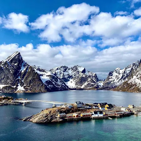 홀리데이파크 Sakrisoy Rorbuer